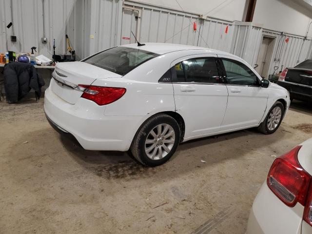Photo 3 from auction – 2013 CHRYSLER 200 TOURIN with VIN 1C3CCBBG4DN527935