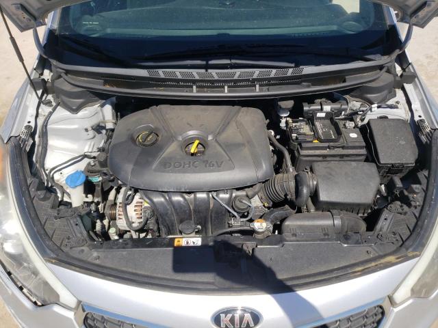 Photo 11 from auction – 2016 KIA FORTE LX with VIN KNAFK4A68G5543301