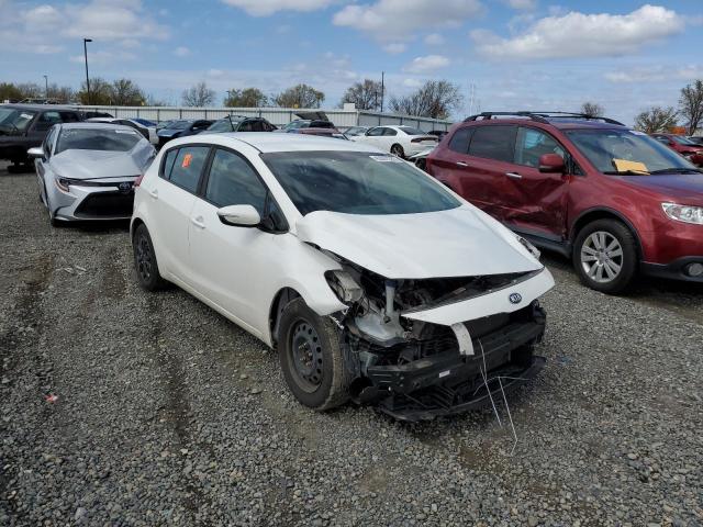 Photo 4 from auction – 2017 KIA FORTE LX with VIN KNAFK5A86H5705578