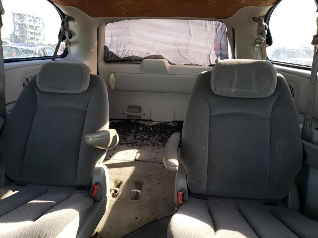 Photo 10 from auction – 2005 CHRYSLER TOWN & COU with VIN 2C4GP44R65R536670