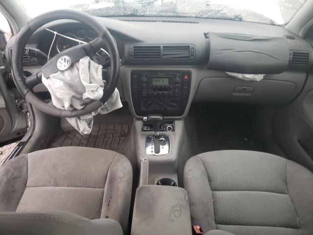 Photo 8 from auction – 2004 VOLKSWAGEN PASSAT with VIN WVWPD63B04E283608