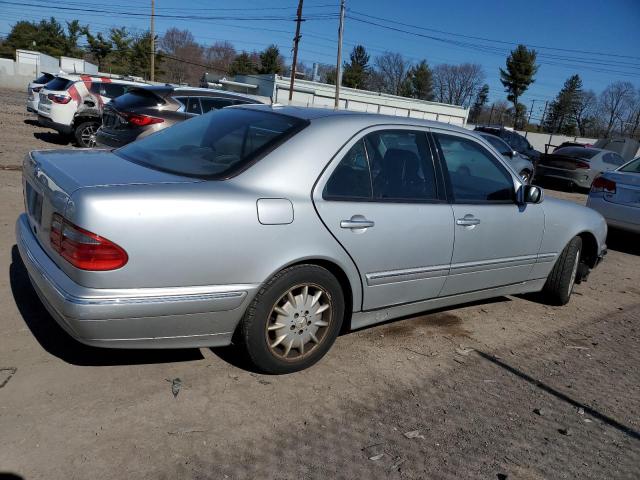 Photo 3 from auction – 2001 MERCEDES-BENZ E 320 with VIN WDBJF65J41B194236