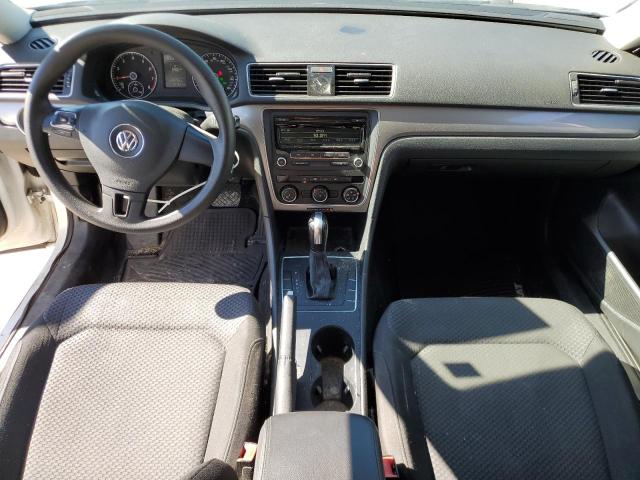 Photo 8 from auction – 2015 VOLKSWAGEN PASSAT S with VIN 1VWAT7A32FC063277