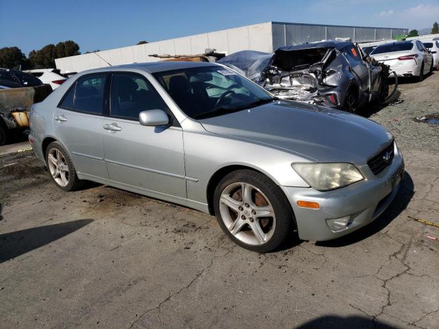 Photo 4 from auction – 2002 LEXUS IS 300 with VIN JTHBD192720062861