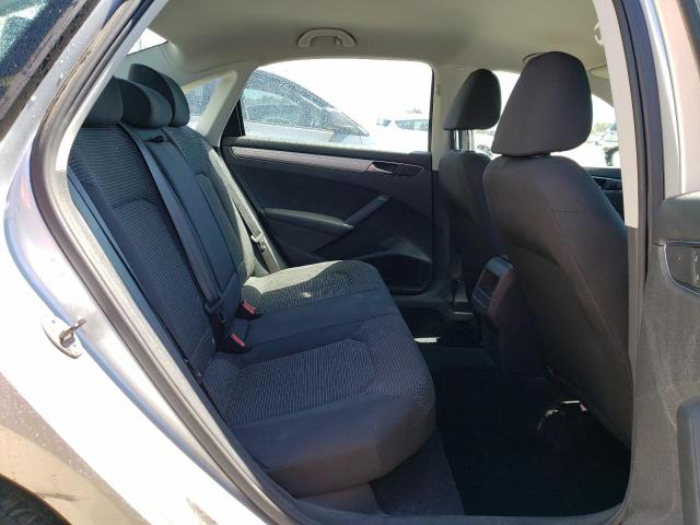 Photo 10 from auction – 2016 VOLKSWAGEN PASSAT S with VIN 1VWAS7A36GC034563
