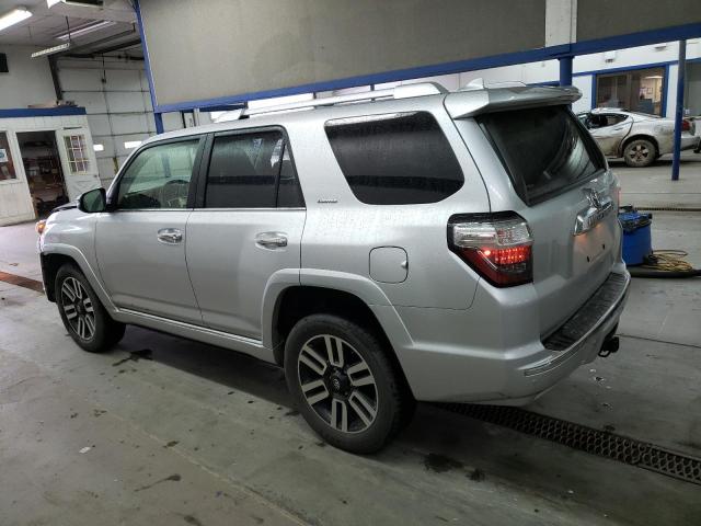 Photo 2 from auction – 2018 TOYOTA 4RUNNER SR with VIN JTEBU5JR5J5577744
