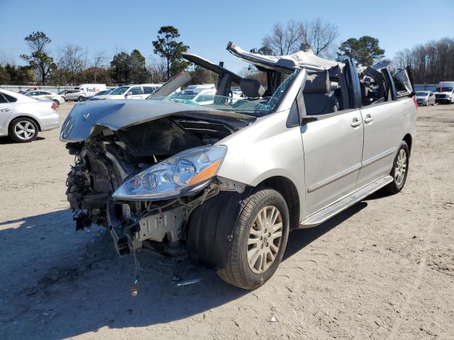 TOYOTA SIENNA XLE 2007 with VIN 5TDBK22C57S001352 - Photo from auction