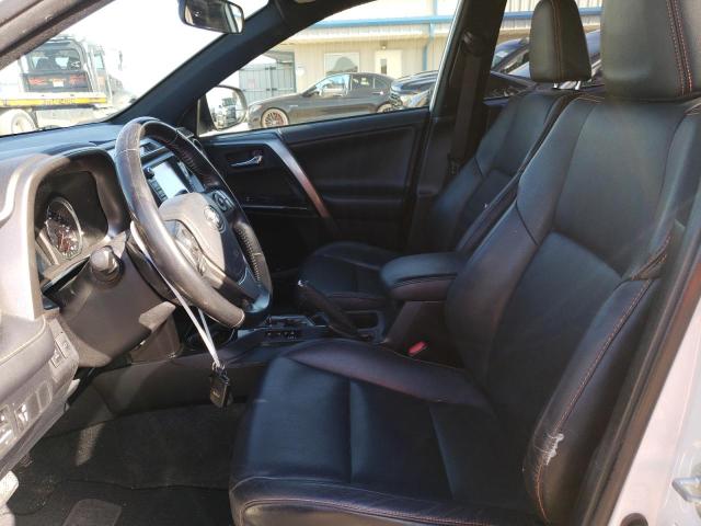 Photo 7 from auction – 2016 TOYOTA RAV4 SE with VIN JTMJFREV7GJ063998
