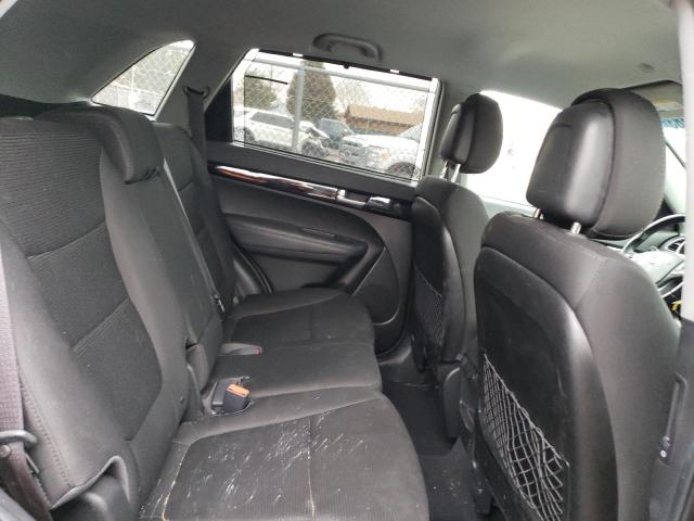 Photo 11 from auction – 2014 KIA SORENTO LX with VIN 5XYKTCA60EG541281