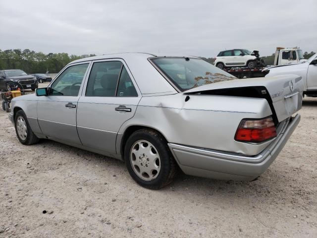 Photo 2 from auction – 1994 MERCEDES-BENZ E 320 with VIN WDBEA32E8RC029043