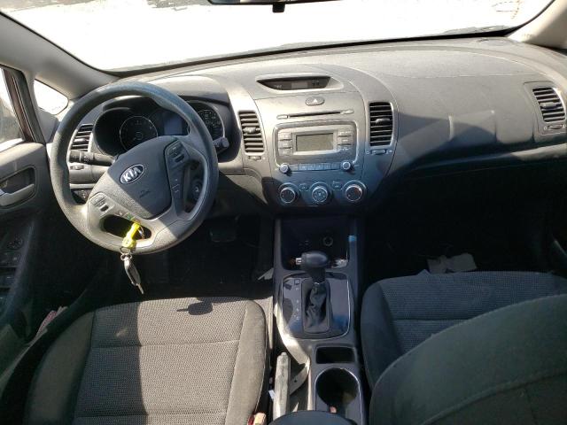 Photo 8 from auction – 2017 KIA FORTE LX with VIN 3KPFK4A77HE057483
