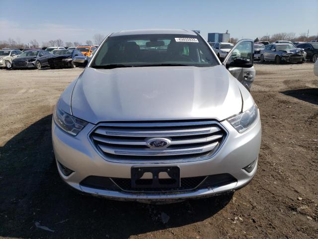 Photo 5 from auction – 2015 FORD TAURUS LIM with VIN 1FAHP2F85FG108742