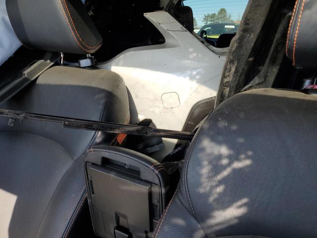 Photo 10 from auction – 2016 SUBARU CROSSTREK with VIN JF2GPANC6G8247068