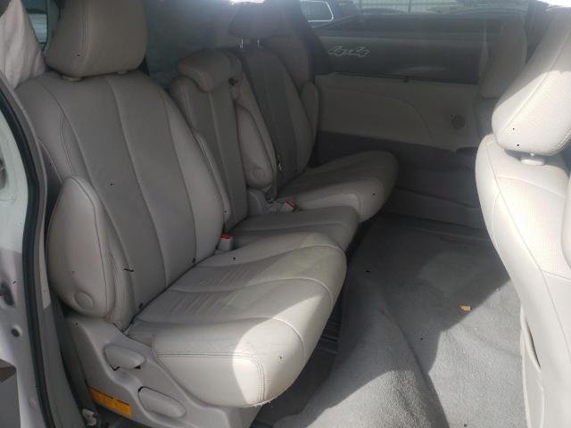 Photo 11 from auction – 2012 TOYOTA SIENNA XLE with VIN 5TDYK3DC4CS279599
