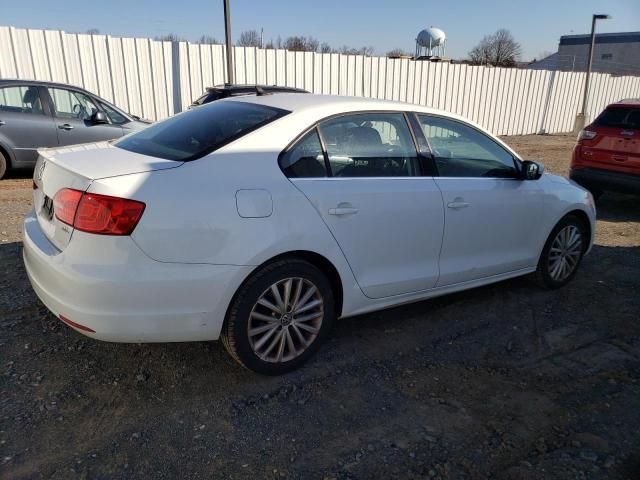 Photo 3 from auction – 2014 VOLKSWAGEN JETTA SEL with VIN 3VWL17AJ3EM435672