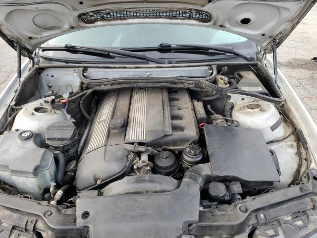 Photo 11 from auction – 2002 BMW 325 I with VIN WBAEV33482KL76232