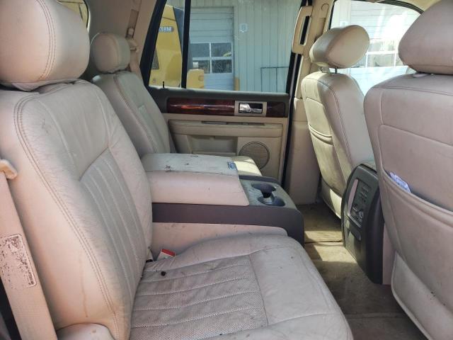 Photo 11 from auction – 2004 LINCOLN NAVIGATOR with VIN 5LMFU28R94LJ01404