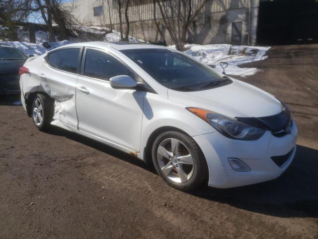 Photo 4 from auction – 2012 HYUNDAI ELANTRA GL with VIN 5NPDH4AE5CH123716