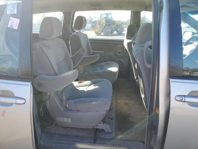 Photo 11 from auction – 2005 TOYOTA SIENNA CE with VIN 5TDZA23C35S319158