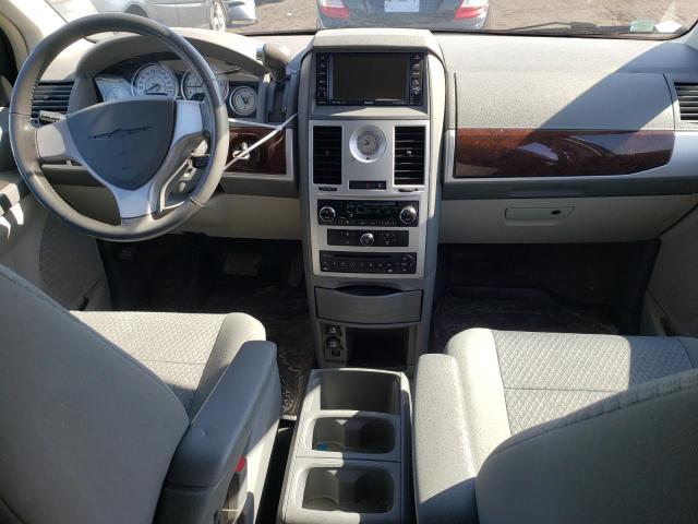Photo 8 from auction – 2010 CHRYSLER TOWN & COU with VIN 2A4RR5DX8AR259290