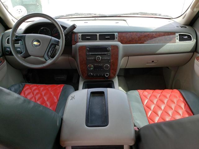Photo 8 from auction – 2010 CHEVROLET AVALANCHE with VIN 3GNVKFE04AG149625