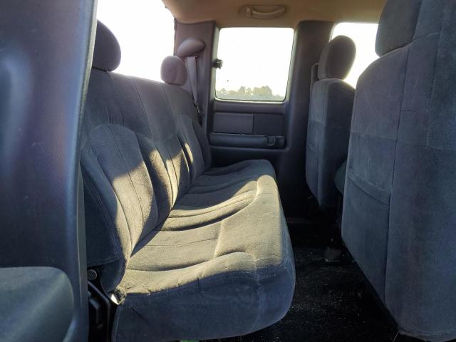 Photo 10 from auction – 2000 CHEVROLET SILVERADO with VIN 1GCEK19T5YE117798