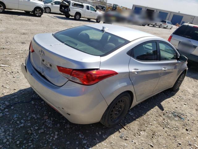 Photo 3 from auction – 2011 HYUNDAI ELANTRA GL with VIN 5NPDH4AE2BH023166