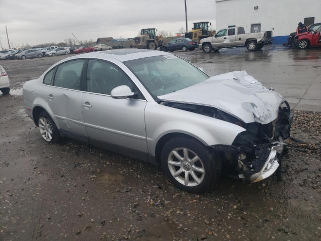 Photo 4 from auction – 2004 VOLKSWAGEN PASSAT with VIN WVWPD63B04E283608