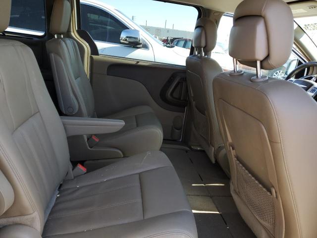 Photo 11 from auction – 2016 CHRYSLER TOWN & COU with VIN 2C4RC1BGXGR189299