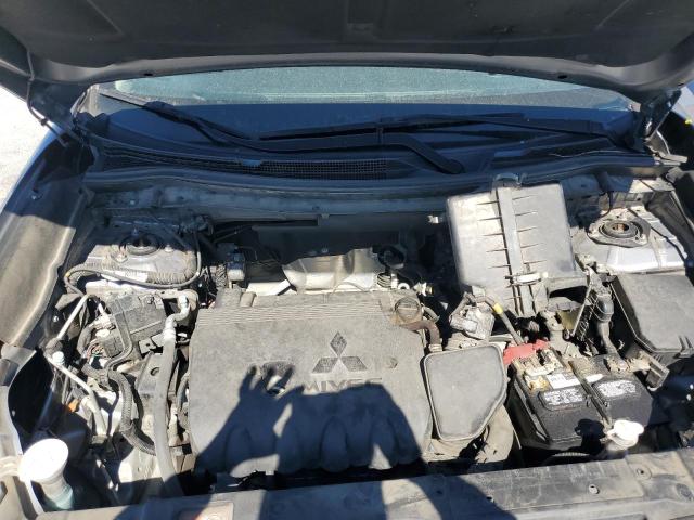 Photo 12 from auction – 2017 MITSUBISHI OUTLANDER with VIN JA4AD2A38HZ037974