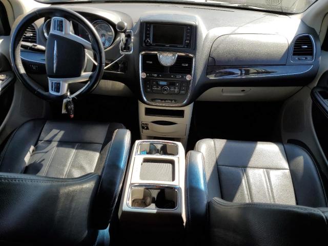 Photo 8 from auction – 2016 CHRYSLER TOWN & COU with VIN 2C4RC1BG6GR156879