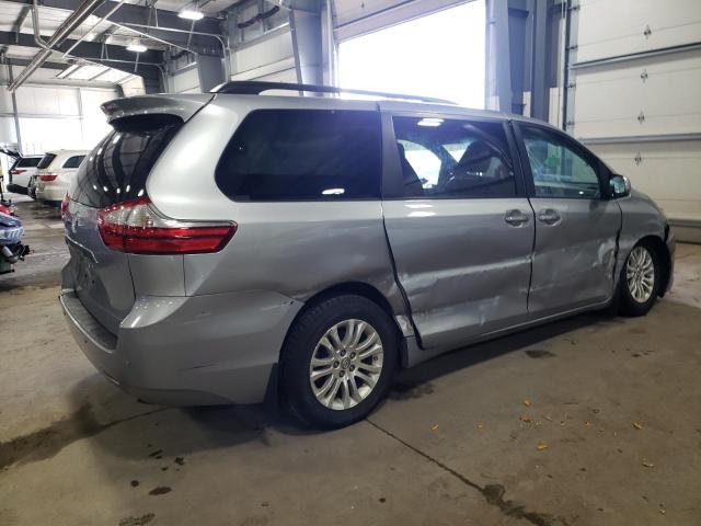 Photo 3 from auction – 2017 TOYOTA SIENNA XLE with VIN 5TDYZ3DCXHS767944