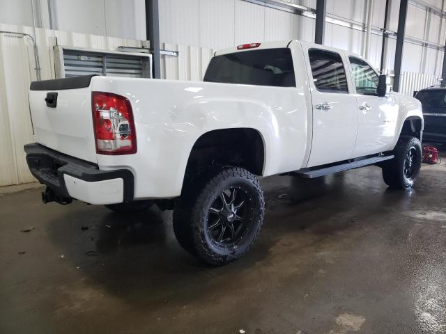 Photo 3 from auction – 2011 GMC SIERRA K35 with VIN 1GT426C88BF228683