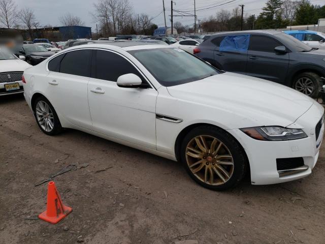 Photo 4 from auction – 2016 JAGUAR XF PRESTIG with VIN SAJBK4BV6GCY23738