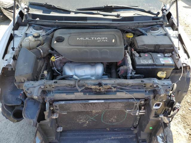 Photo 11 from auction – 2015 CHRYSLER 200 LIMITE with VIN 1C3CCCAB4FN529568