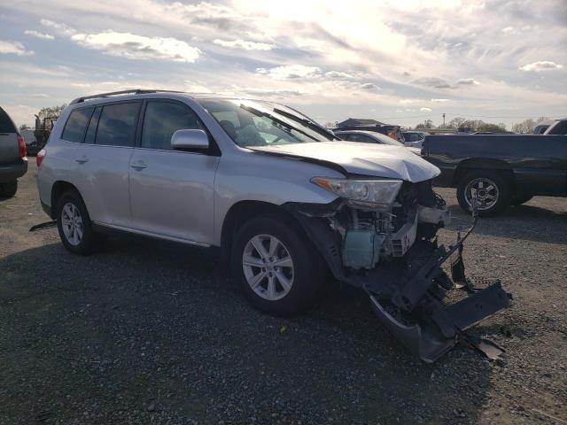 Photo 4 from auction – 2013 TOYOTA HIGHLANDER with VIN 5TDBK3EH2DS183147
