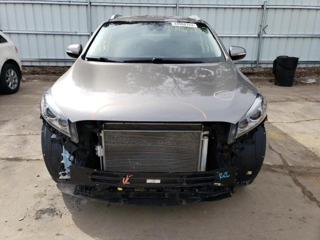 Photo 5 from auction – 2017 KIA SORENTO LX with VIN 5XYPG4A30HG220187