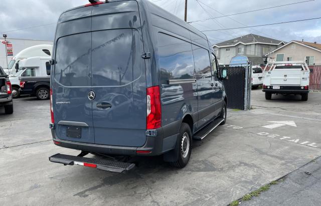 Photo 4 from auction – 2019 MERCEDES-BENZ SPRINTER 2 with VIN WD4PF0CD4KP043719