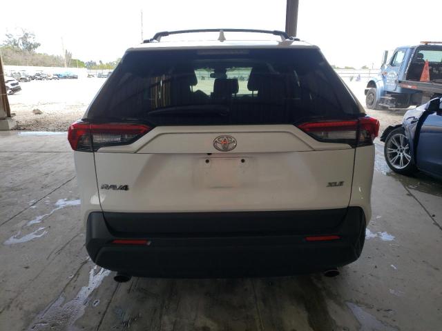 Photo 6 from auction – 2019 TOYOTA RAV4 XLE with VIN 2T3W1RFV2KW005178