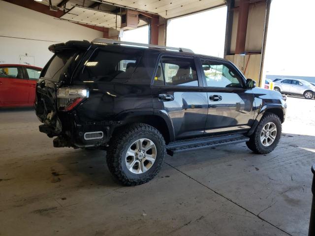 Photo 3 from auction – 2018 TOYOTA 4RUNNER SR with VIN JTEBU5JR9J5565662