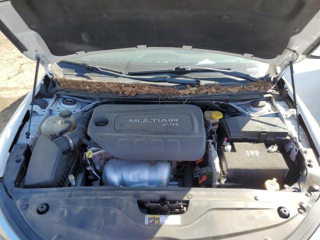 Photo 11 from auction – 2016 CHRYSLER 200 LIMITE with VIN 1C3CCCAB6GN188367
