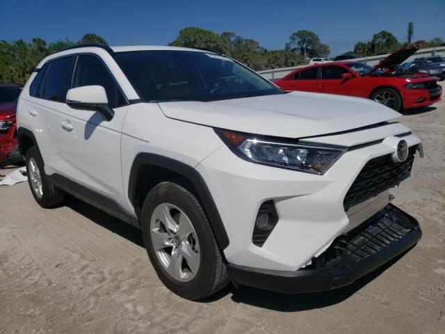 Photo 4 from auction – 2021 TOYOTA RAV4 XLE with VIN 2T3W1RFV9MC110580