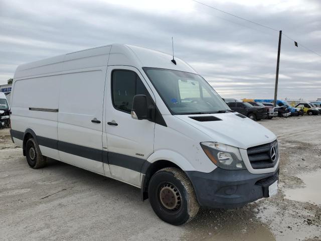 Photo 4 from auction – 2015 MERCEDES-BENZ SPRINTER 2 with VIN WD3PE8DC6F5982836
