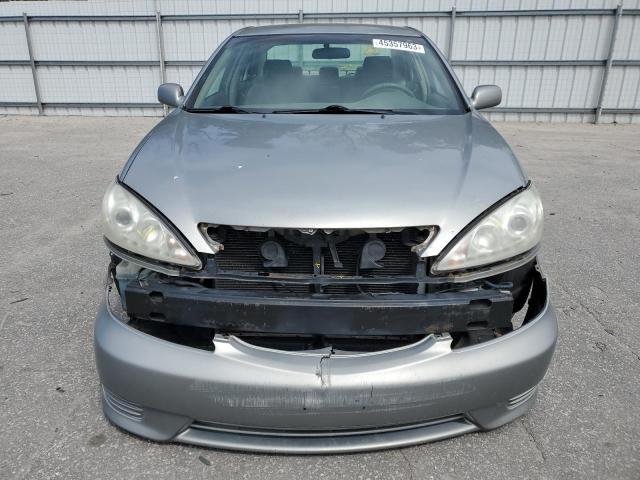 Photo 5 from auction – 2005 TOYOTA CAMRY LE with VIN 4T1BE30K65U559870