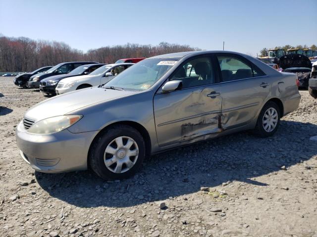 TOYOTA CAMRY LE 2005 with VIN 4T1BE30K45U607690 - Photo from auction