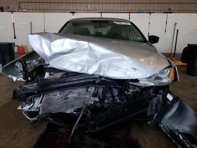 Photo 5 from auction – 2015 VOLKSWAGEN JETTA BASE with VIN 3VW2K7AJ1FM285720