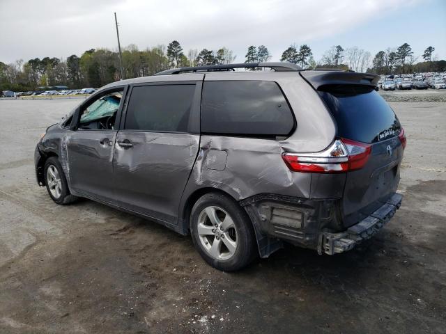 Photo 2 from auction – 2017 TOYOTA SIENNA LE with VIN 5TDKZ3DC2HS888845