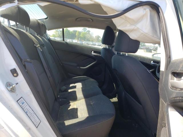 Photo 10 from auction – 2018 KIA FORTE LX with VIN 3KPFL4A75JE176958
