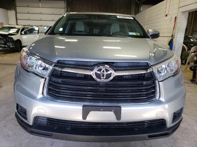 Photo 5 from auction – 2016 TOYOTA HIGHLANDER with VIN 5TDBKRFH8GS245382