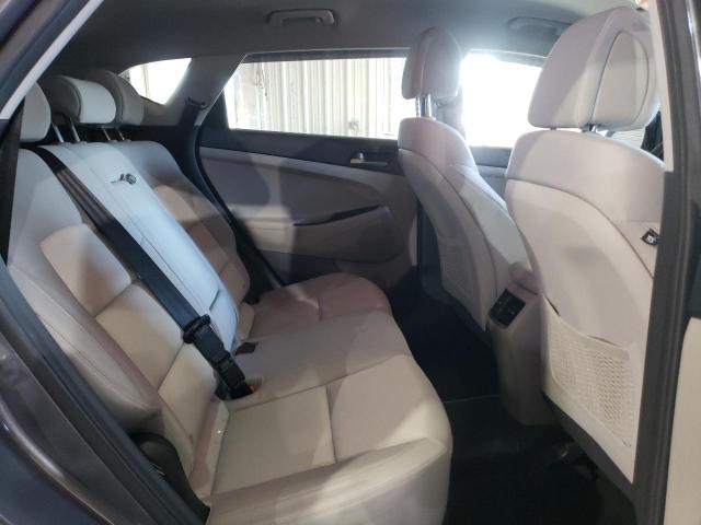 Photo 11 from auction – 2017 HYUNDAI TUCSON LIM with VIN KM8J3CA21HU524092